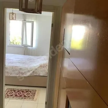 Guzealki Malikanesi Apartment Side